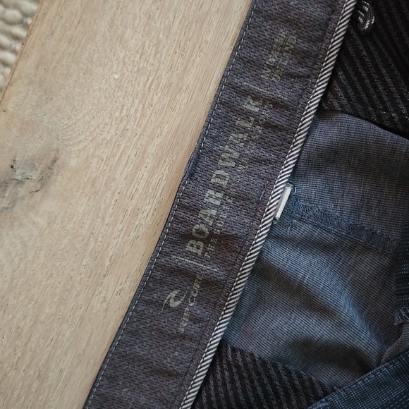 Rip Curl Reclassified 20 Inch Boardwalk Shorts Dark Gray - Picture 7 of 10